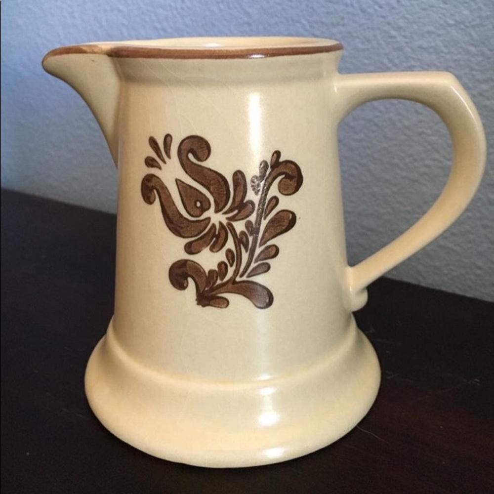 1975 Pfaltzgraff Stoneware Creamer